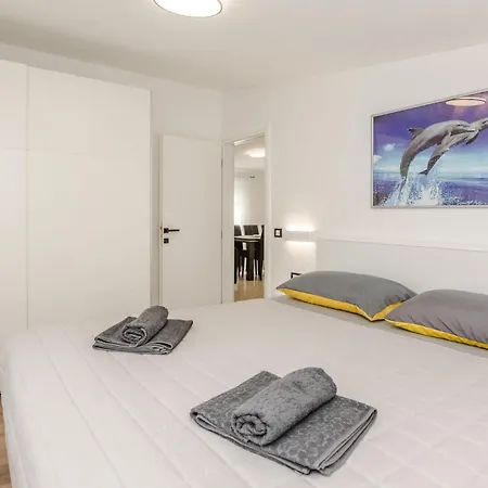 Nice Home In Privlaka With House Sea View Ferienhaus