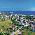 5 Bedroom Awesome In Σπίτι διακοπών *