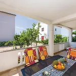 5 Bedroom Awesome In