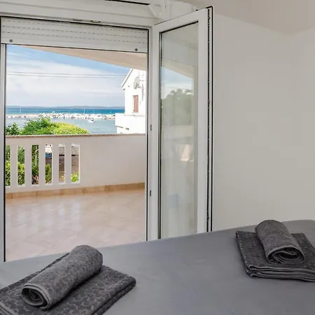 Nice Home In Privlaka With House Sea View * Privlaka (Zadar)