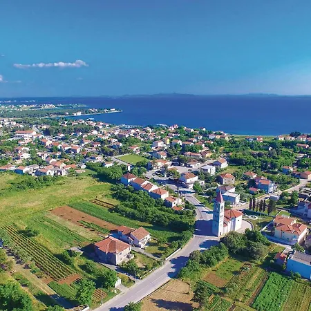 Amazing Home In Privlaka With House Sea View Holiday home *
