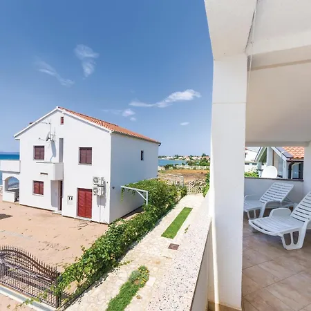 Holiday home Amazing Home In Privlaka With House Sea View Privlaka (Zadar)
