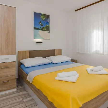 Holiday home Amazing Home In Privlaka With House Sea View